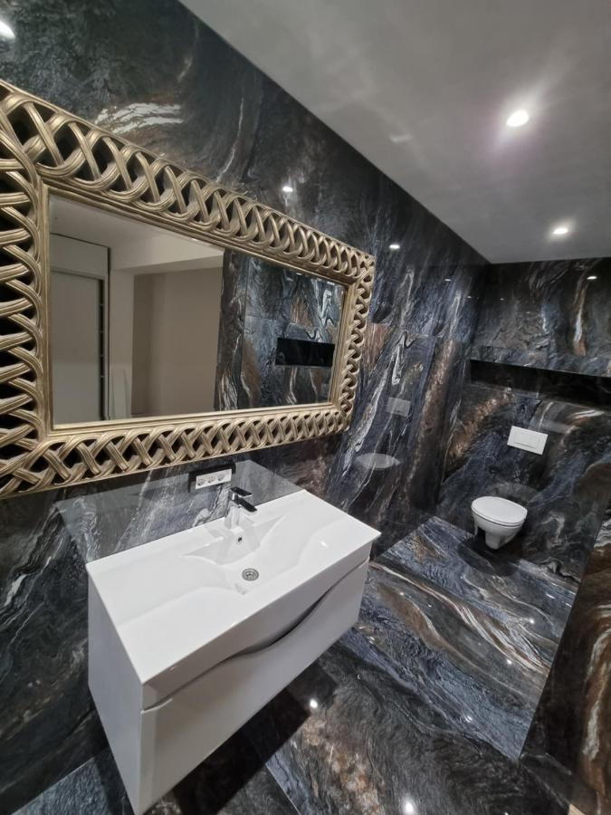 Sky Apartmani & Spa レスコヴァツ エクステリア 写真