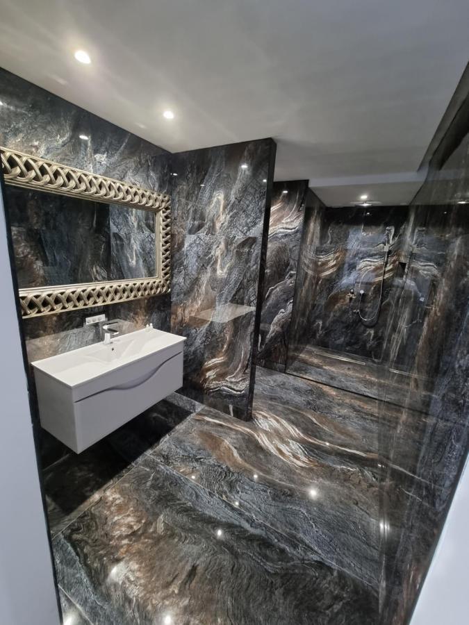 Sky Apartmani & Spa レスコヴァツ エクステリア 写真