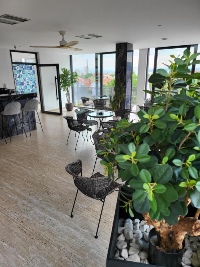 Sky Apartmani & Spa レスコヴァツ エクステリア 写真
